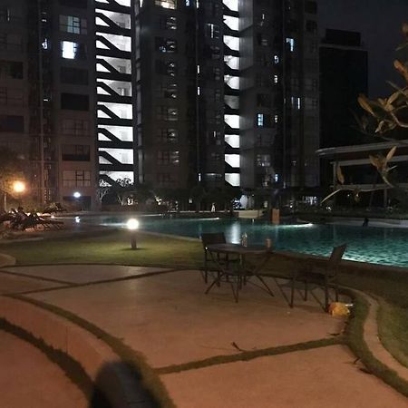 Hyve Studio unit, Lake view, Cyberjaya, Free Wi-Fi, Free Parking, Netflix,Pool Buitenkant foto