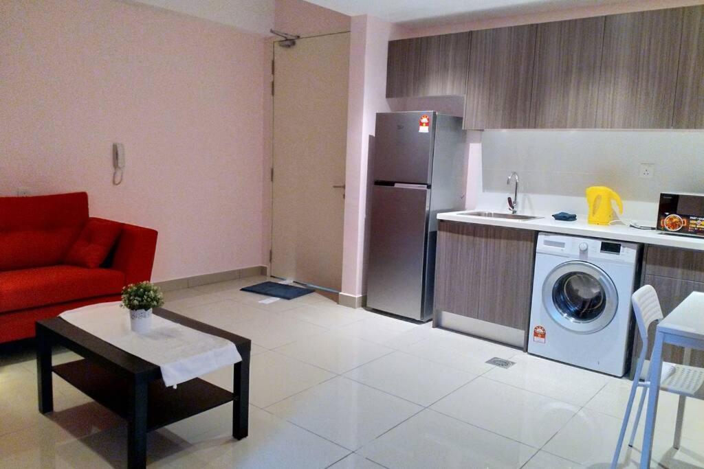 Hyve Studio unit, Lake view, Cyberjaya, Free Wi-Fi, Free Parking, Netflix,Pool Buitenkant foto